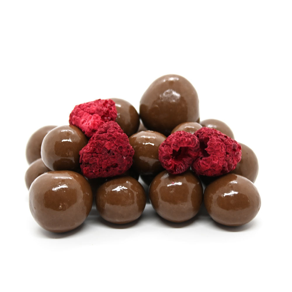 Gefriergetrocknete Himbeeren in feinster Vollmilchschokolade