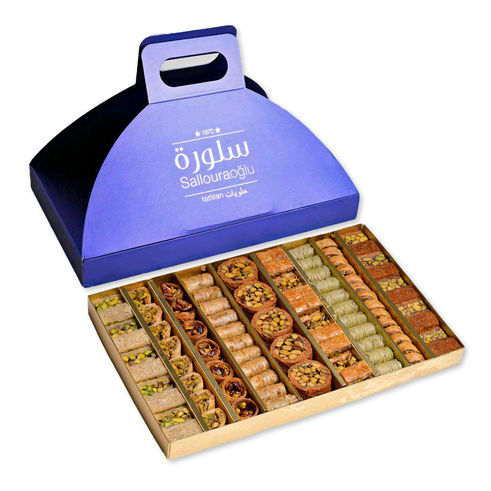 Feinster arabischer Baklava Mix mit Pistazien in Verpackung  - Kischmisch